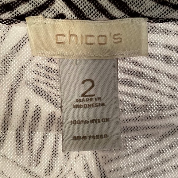 Chico’s Brown & White Swirls Sleeveless Shell Tuxedo Ruffle bib - Picture 10 of 10